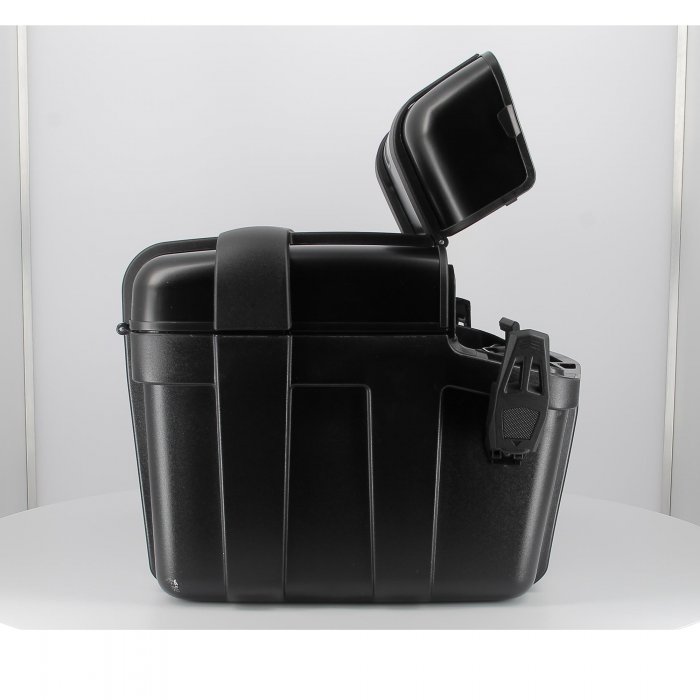 gitrk46b-hd-0007.jpg| GIVI TRK46B VALIGIA TREKKER LATERALE 46 LT