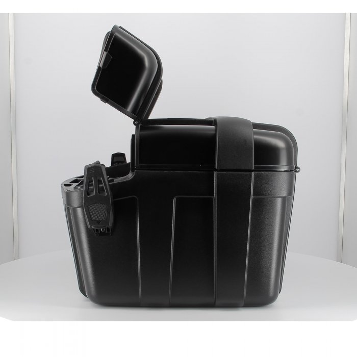 gitrk46b-hd-0019.jpg| GIVI TRK46B VALIGIA TREKKER LATERALE 46 LT