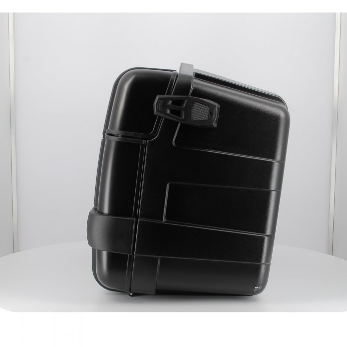 gitrk46b-hd-0020.jpg| GIVI TRK46B VALIGIA TREKKER LATERALE 46 LT